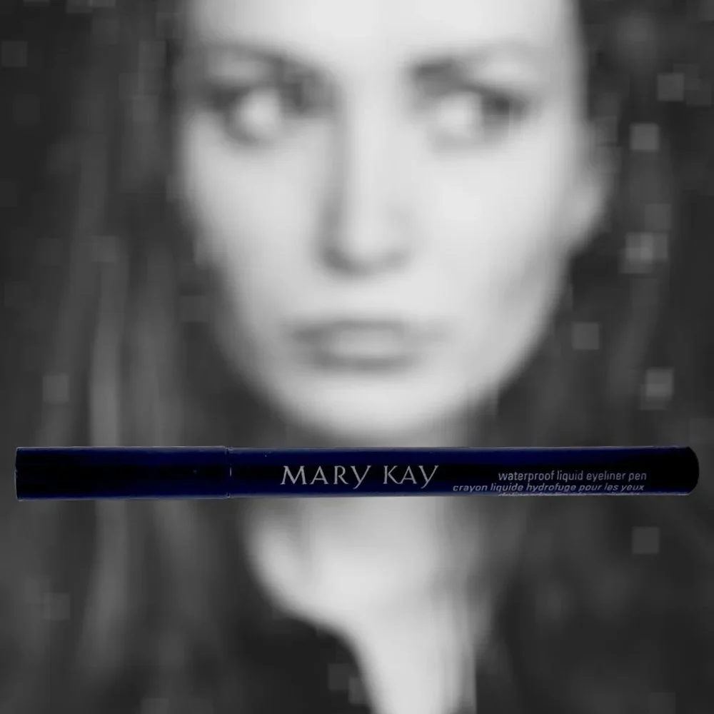 Intense Black Waterproof Eyeliner Pen - Mary Kay